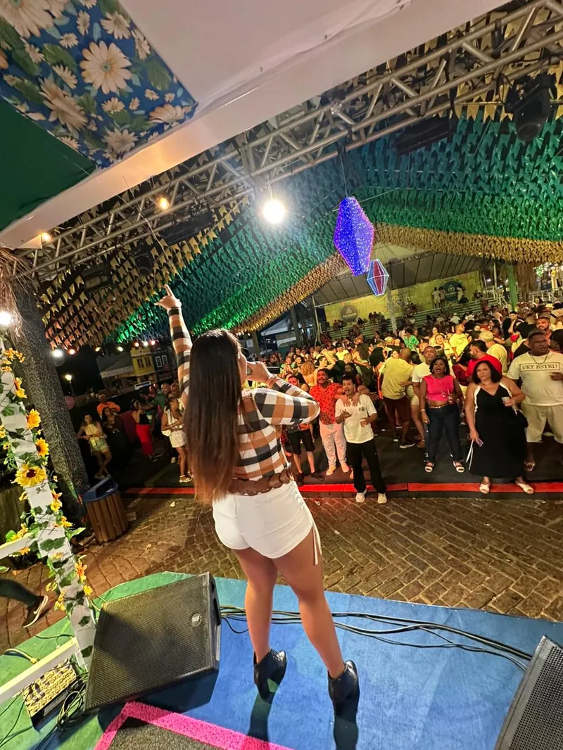 Brenda Hellen - Arraiá da Prefs 2026